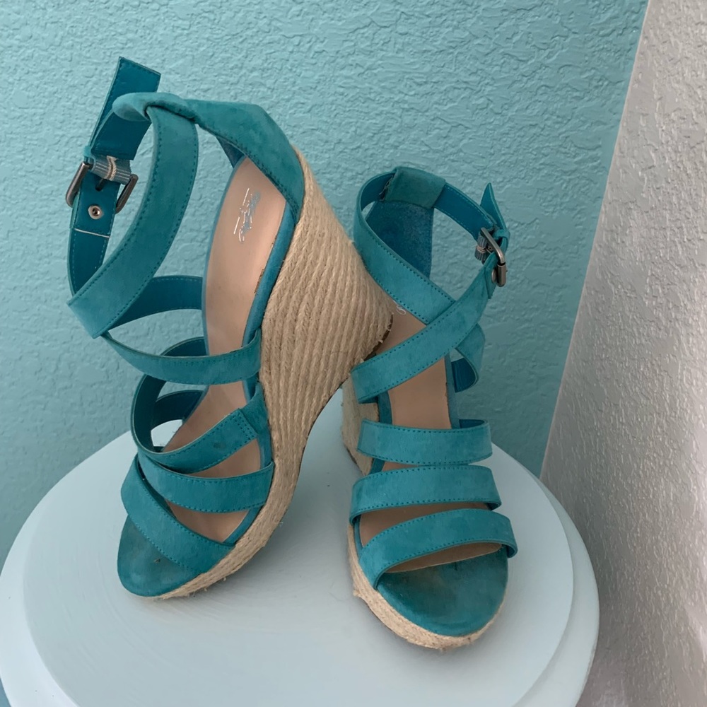 Platform sandals